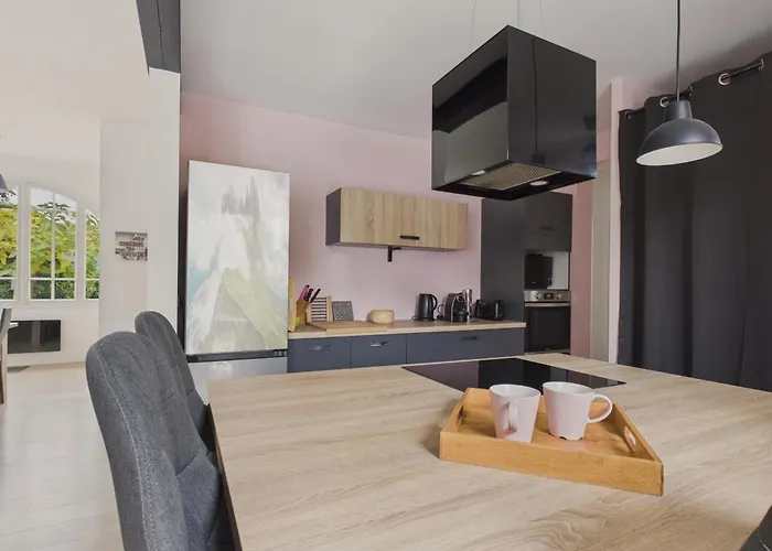 Semesterbostad A 150m De La Maison Avec Jardin Pour 9 *